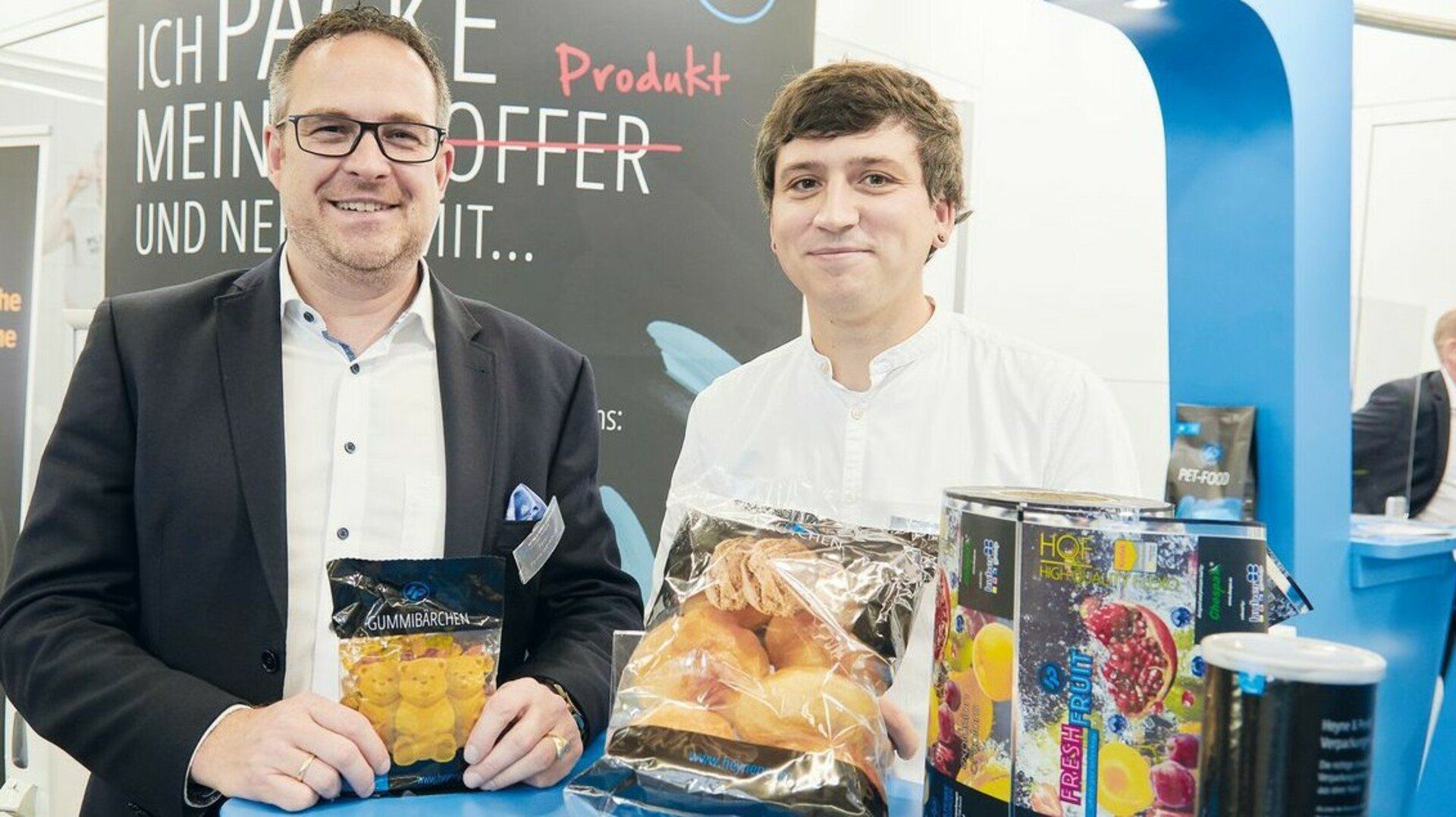 Messe Fachpack in Nürnberg - Gut eingetütet: Peter Penke- Wevelhoff (links) und Dr. Stefan Berdzinski von Heyne & Penke.